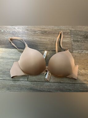 Skims Kim Kardashian Women’s Ultimate Push Up Plunge Bra 36B New with Tags